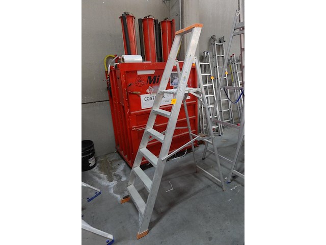 Alu trapladder petry - afbeelding 2 van  2