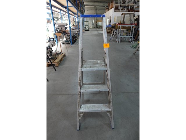 Alu trapladder solide - afbeelding 2 van  2