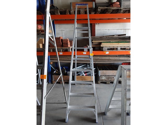 Alu trapladder solide - afbeelding 1 van  4