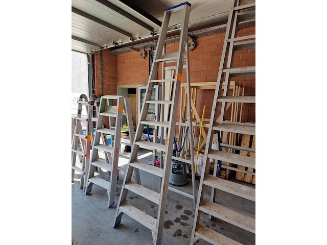 Alu trapladder solide - afbeelding 1 van  5