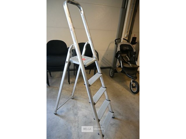 Alu trapladder - afbeelding 1 van  2