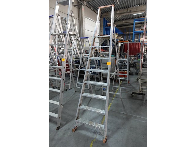 Alu trapladder - afbeelding 2 van  2