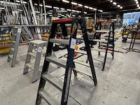 Alu trapladder - afbeelding 1 van  2