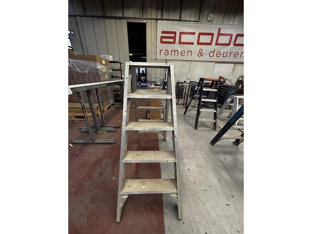 Alu trapladder - afbeelding 2 van  3