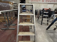 Alu trapladder - afbeelding 2 van  3