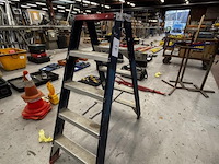 Alu trapladder - afbeelding 1 van  2