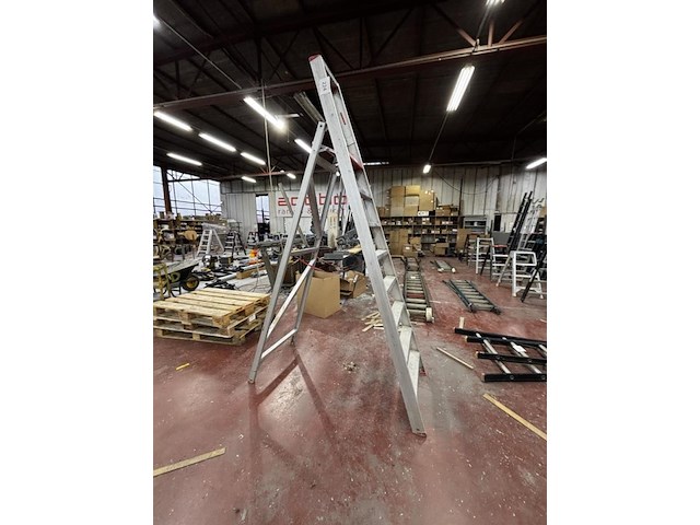 Alu trapladder - afbeelding 2 van  2