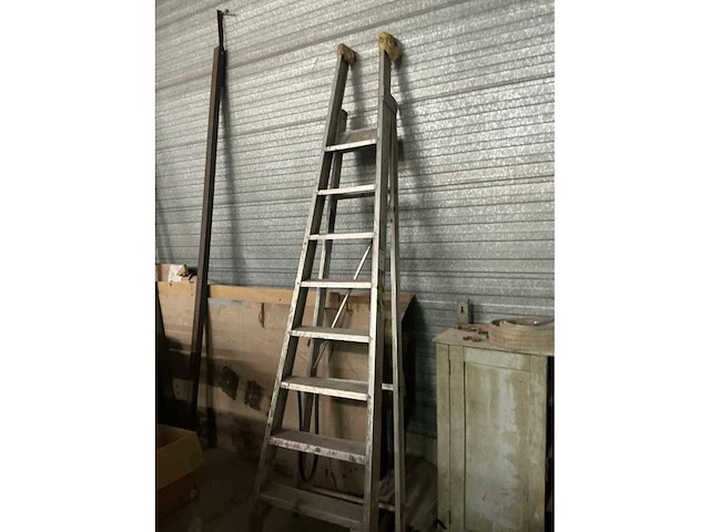 Alu trapladder - afbeelding 2 van  2