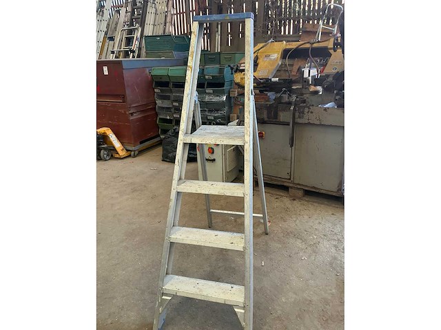 Alu trapladder - afbeelding 3 van  3