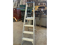 Alu trapladder - afbeelding 3 van  3