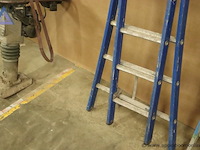 Alu uitschuifladder 2x8 sporten - afbeelding 2 van  2