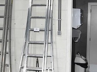 Alu uitschuifladder 3x10 sporten - afbeelding 1 van  2