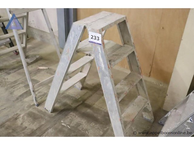 Alu uitzetrap vv 3 sporten - afbeelding 1 van  2