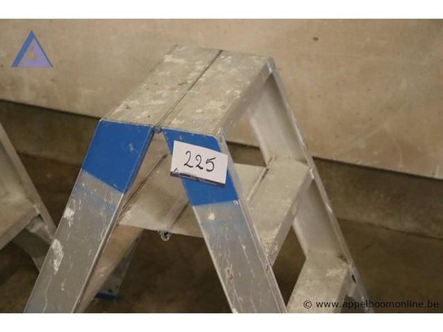Alu uitzettrap vv 2 sporten - afbeelding 2 van  2