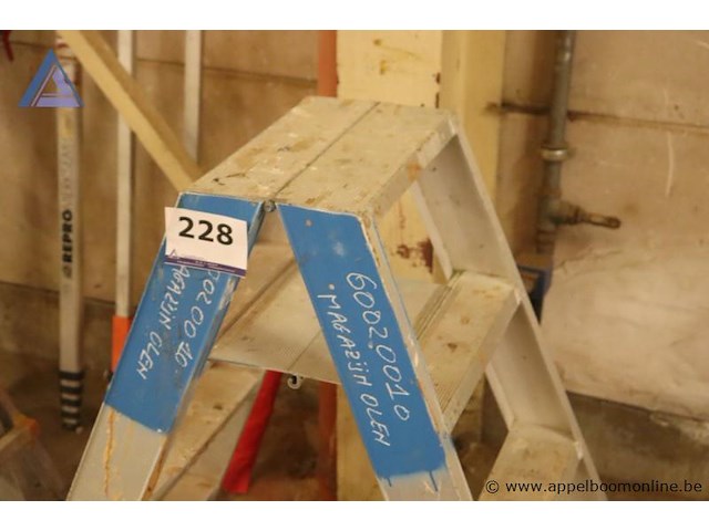 Alu uitzettrap vv 3 sporten - afbeelding 2 van  2