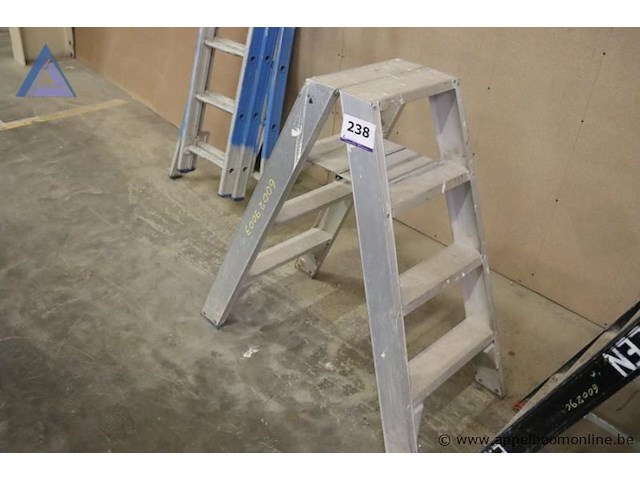 Alu uitzettrap vv 3 sporten - afbeelding 1 van  2