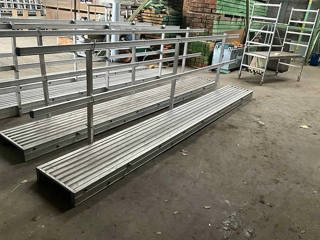 Alu werkbrug/loopstelling - afbeelding 1 van  7