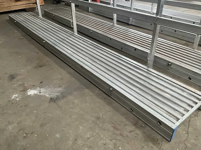 Alu werkbrug/loopstelling - afbeelding 6 van  7
