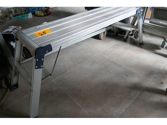 Alu werkplatform - afbeelding 4 van  4