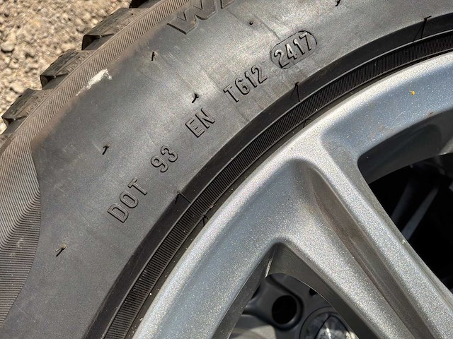 Aluett 17 inch set van 4 banden voor bmw + velgen met sensoren - afbeelding 4 van  6