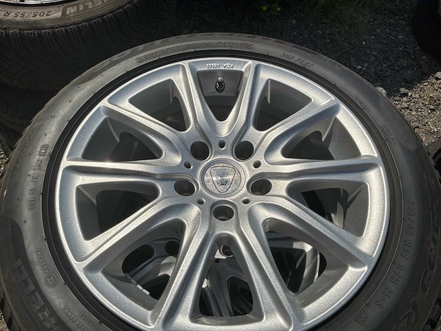 Aluett 17 inch set van 4 banden voor bmw + velgen met sensoren - afbeelding 6 van  6