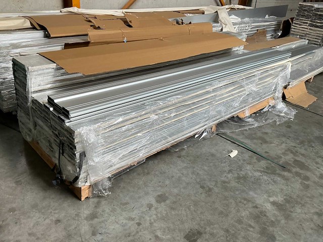 Aluminium aanhangwagen zijwanden (60x) - afbeelding 1 van  3