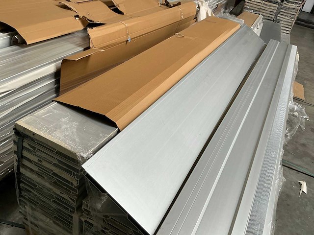 Aluminium aanhangwagen zijwanden (60x) - afbeelding 5 van  5