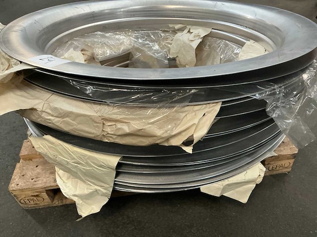 Aluminium afwerkingsring voor dakkoepel (18x) - afbeelding 4 van  5