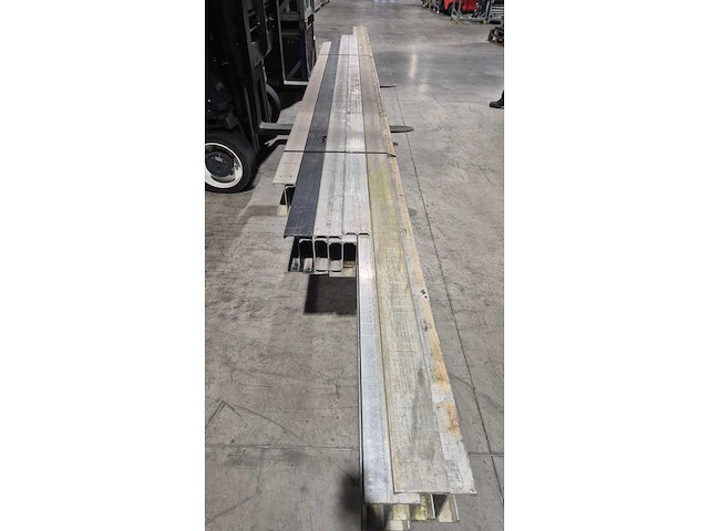 Aluminium beam (10x) - afbeelding 2 van  3