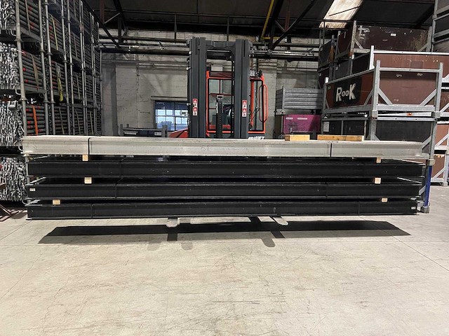 Aluminium beam (10x) - afbeelding 1 van  2