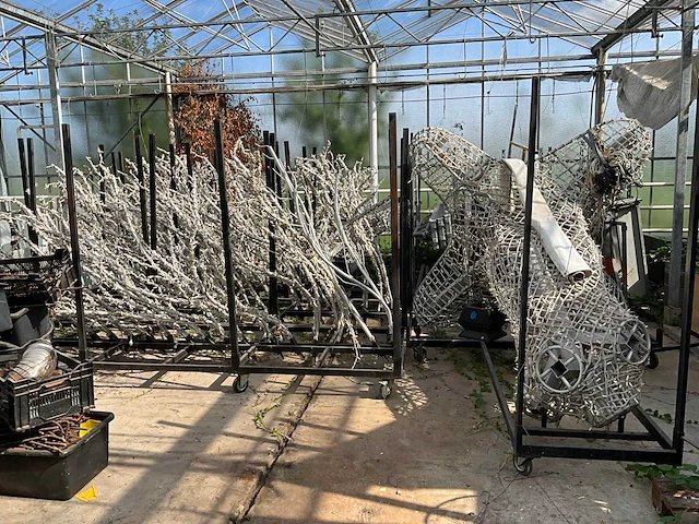 Aluminium boom voorzien van led verlichting - afbeelding 1 van  10