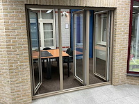 Aluminium draai/kiepraam met rolluik - afbeelding 3 van  8