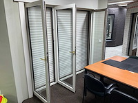 Aluminium draai/kiepraam met rolluik - afbeelding 6 van  8