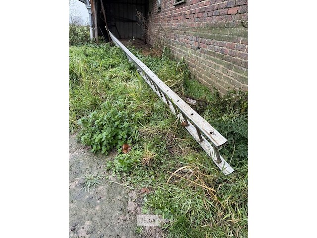 Aluminium fruitladder ± 8m - afbeelding 2 van  2