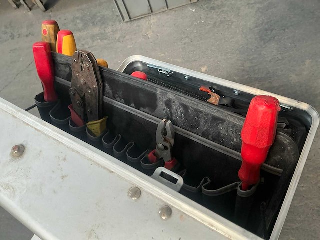 Aluminium gereedschapskoffer - afbeelding 3 van  6