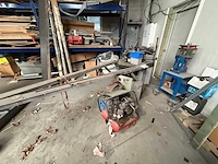 Aluminium hoekverbindingspers met lange profielsteunen - afbeelding 2 van  2