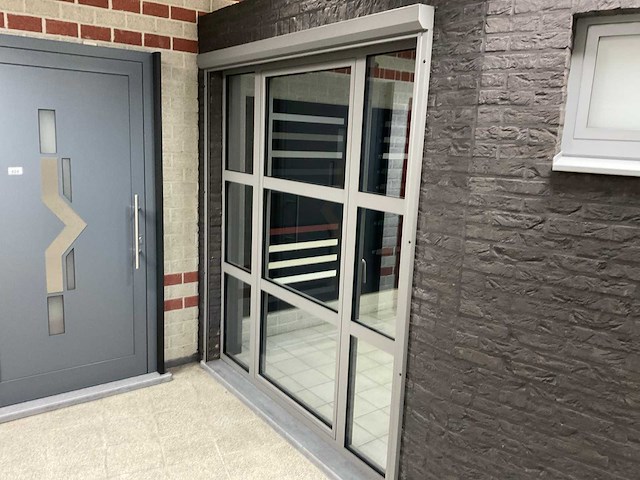 Aluminium kozijn met screen - afbeelding 6 van  9