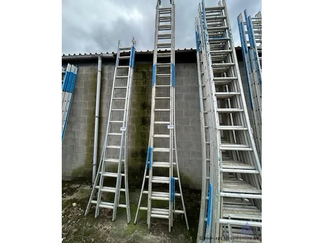 Aluminium ladder 3x18 sporten. werking niet gekend. - afbeelding 1 van  1