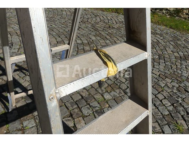Aluminium ladder met 5 treden - afbeelding 1 van  5