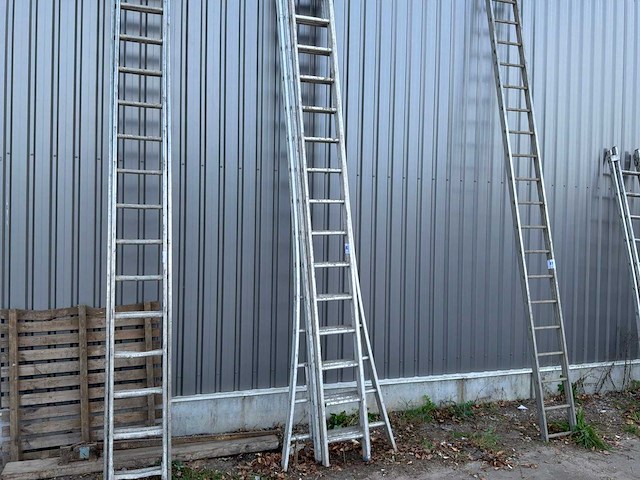 Aluminium ladder - afbeelding 1 van  6
