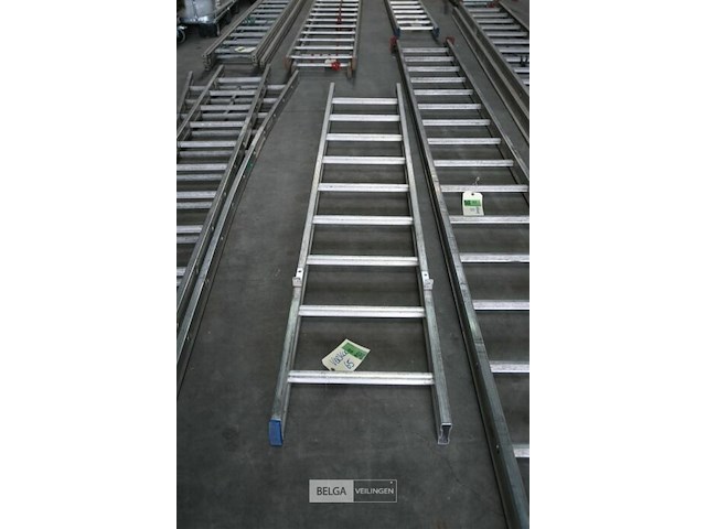 Aluminium ladder - afbeelding 1 van  3