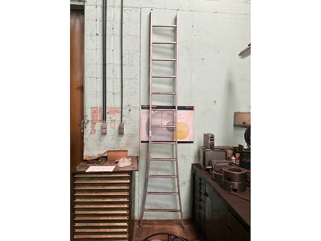 Aluminium ladder - afbeelding 1 van  3