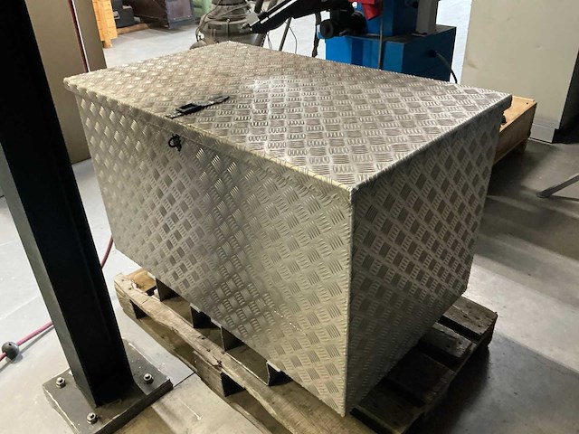Aluminium materiaalkist - afbeelding 1 van  3