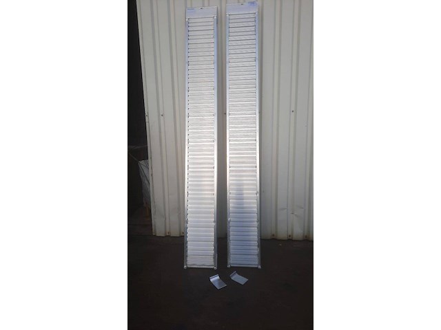 Aluminium oprijplaten 3.0x0.36m 2500kg nieuw - afbeelding 1 van  1