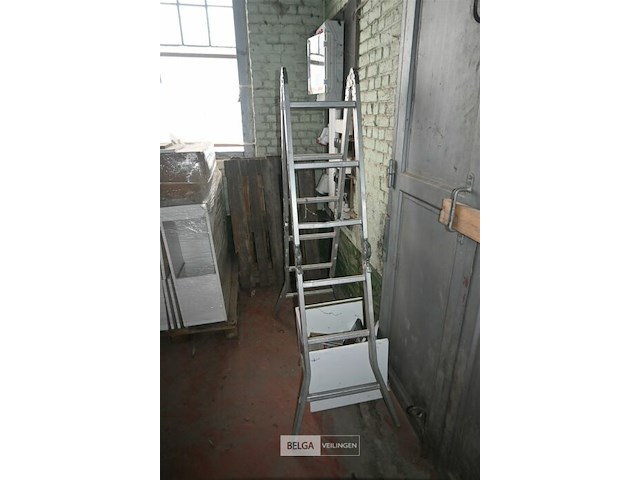 Aluminium plooiladder - afbeelding 2 van  4