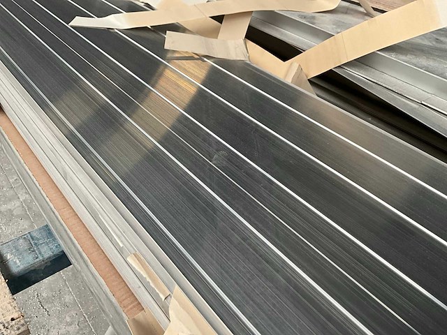 Aluminium profielen (66x) - afbeelding 4 van  9