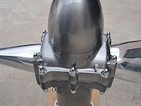 Aluminium propellor van gevechtsvliegtuig l 2200 mm b 180 mm h 480 mm - afbeelding 11 van  13