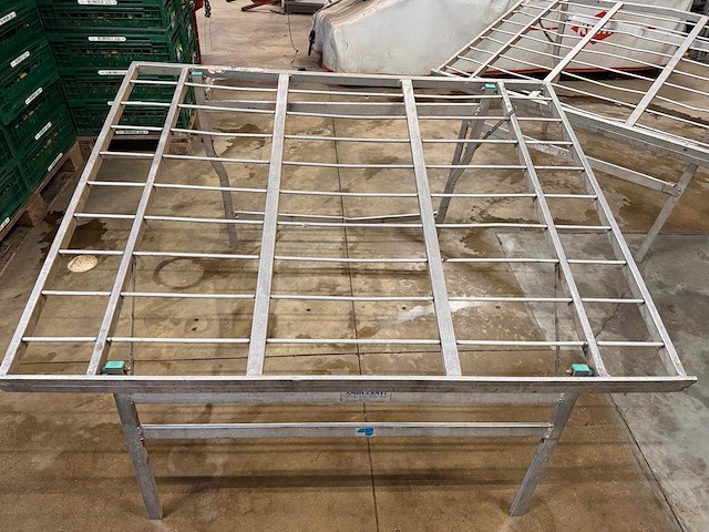 Aluminium rek / markttafels verschillende modellen (13x) - afbeelding 1 van  1