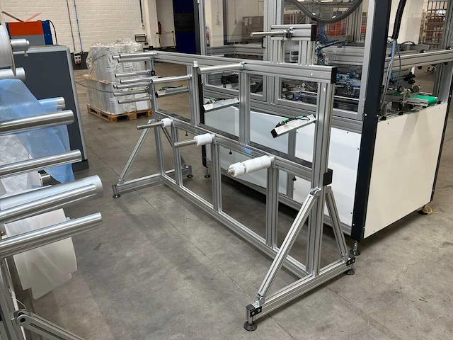 Aluminium rek voor rollen (2x) - afbeelding 1 van  10