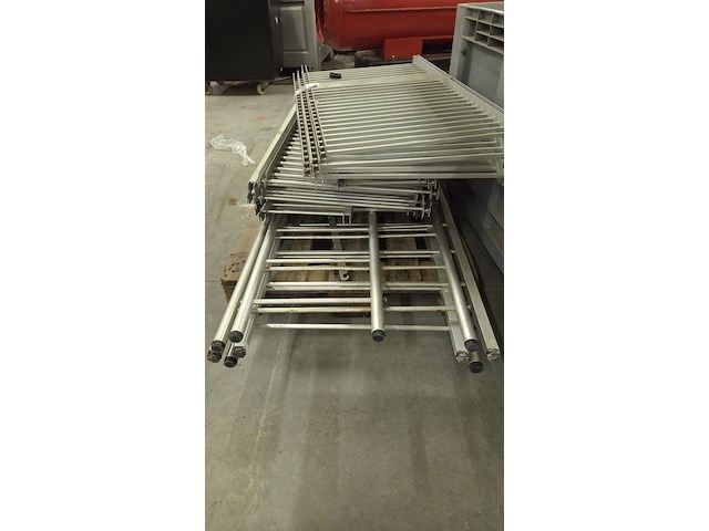 Aluminium rekken - afbeelding 1 van  3